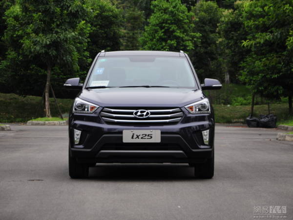 Upcoming Hyundai ix25 detailed images (17)