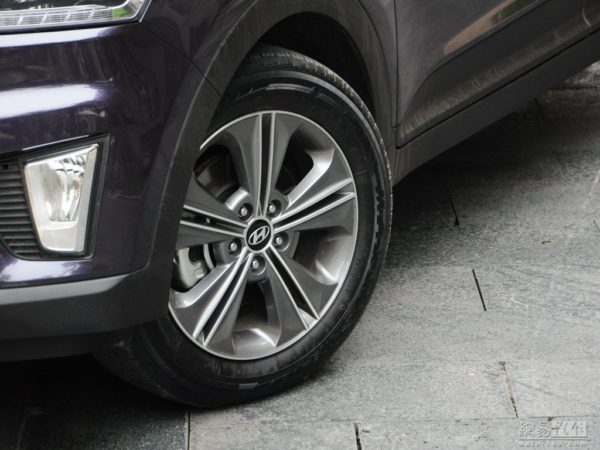 Upcoming Hyundai ix25 detailed images (4)