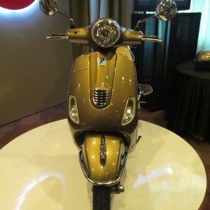 Vespa Elegante Limited Edition