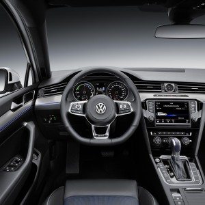 Volkswagen Passat GTE Official Image