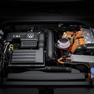 Volkswagen Passat GTE Official Image