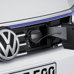 Volkswagen Passat GTE Official Image