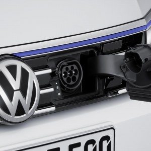 Volkswagen Passat GTE Official Image