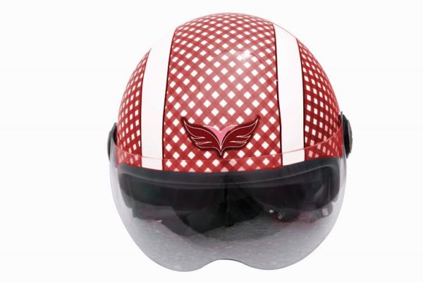 Yamaha Encourages Helmet Use by Pillion Riders; Launches Customised Helmets for Women and Children (1)