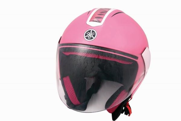 Yamaha Encourages Helmet Use by Pillion Riders; Launches Customised Helmets for Women and Children (4)