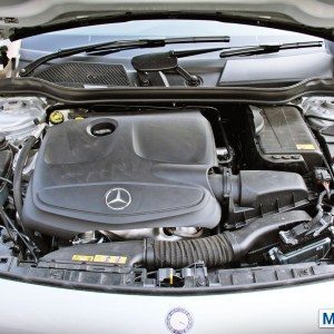 mercedes GLA engine