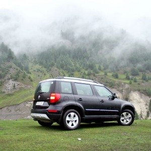 new  Skoda yeti rear