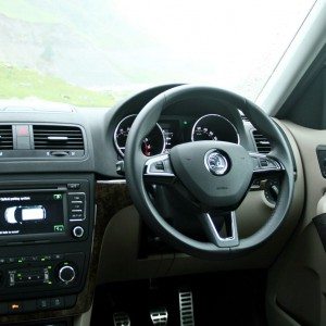 new  Skoda yeti steering