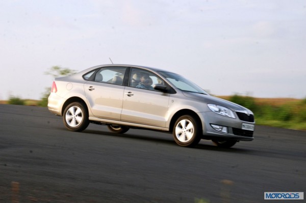 new 2014 skoda rapid india side (7)