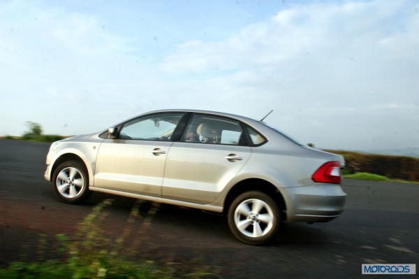 new 2014 skoda rapid india side (9)