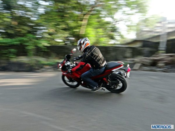 2014-Hero-MotoCorp-Karizma-ZMR-Review-Action-Shots (12)