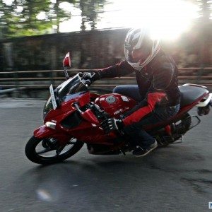 Hero MotoCorp Karizma ZMR Review Action Shots