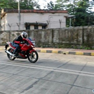 Hero MotoCorp Karizma ZMR Review Action Shots