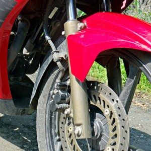 Hero MotoCorp Karizma ZMR Review Front Suspension and Disc Brake
