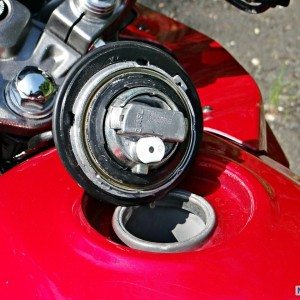 Hero MotoCorp Karizma ZMR Review Fuel Tank Lid