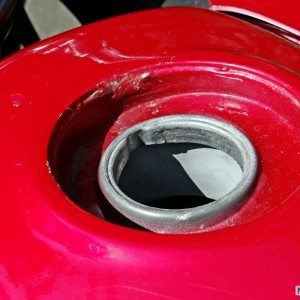 Hero MotoCorp Karizma ZMR Review Fuel Tank Lid