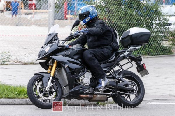 BMW S spy pic