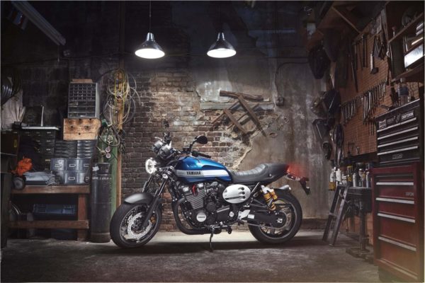 2015 Yamaha XJR 1300  (61)