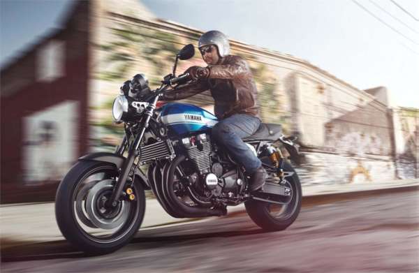 2015 Yamaha XJR 1300  (75)