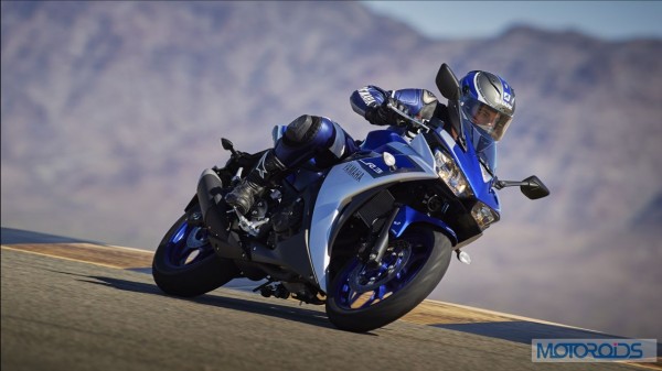 2015-Yamaha-YZF-R3-Official-Details (9)