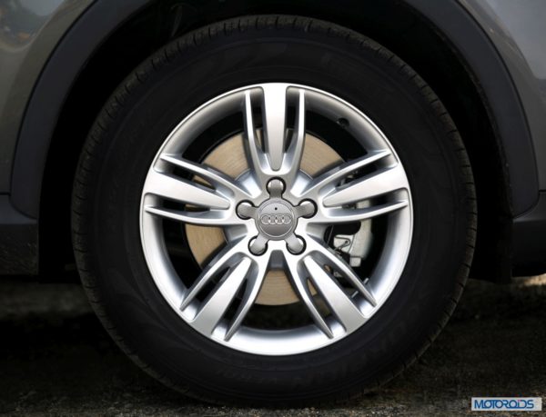 Audi Q3 Dynamic 17 inch wheel