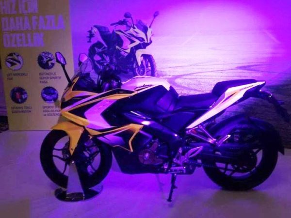 Bajaj Pulsar 200 SS (2)