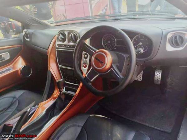 DC Avanti interior