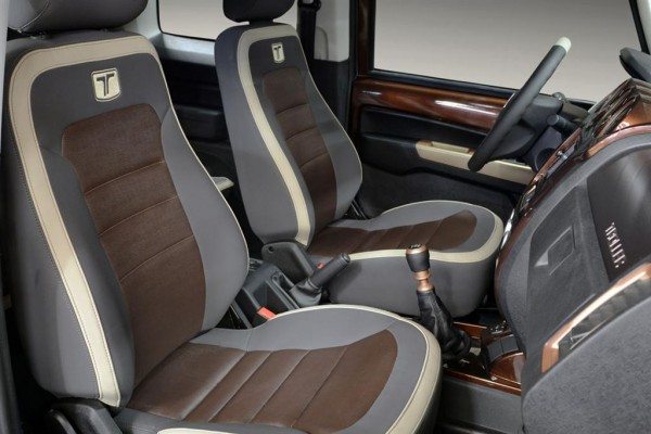 Ford Troller T4 Concept interior