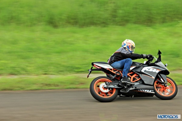 KTM RC 200 Track review (15)