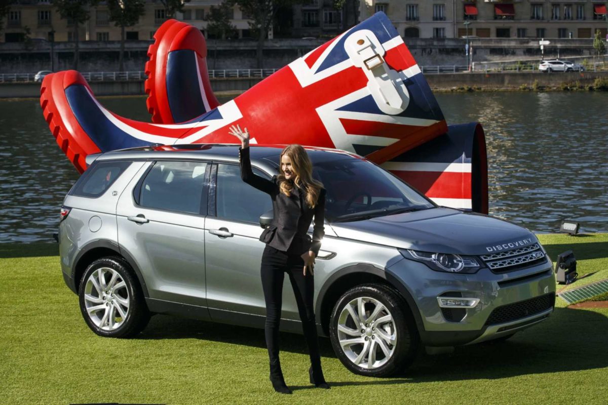 Land Rover Discovery Sport Official Image