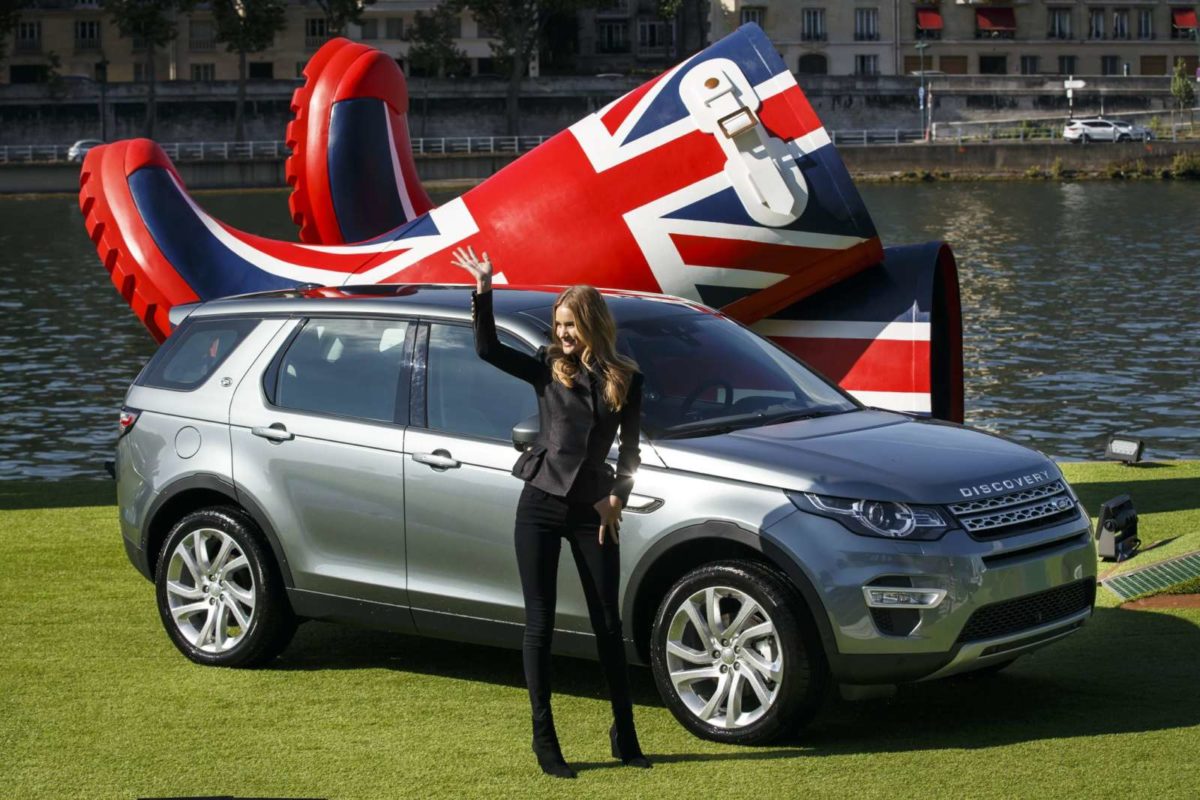 Land Rover Discovery Sport Official Image