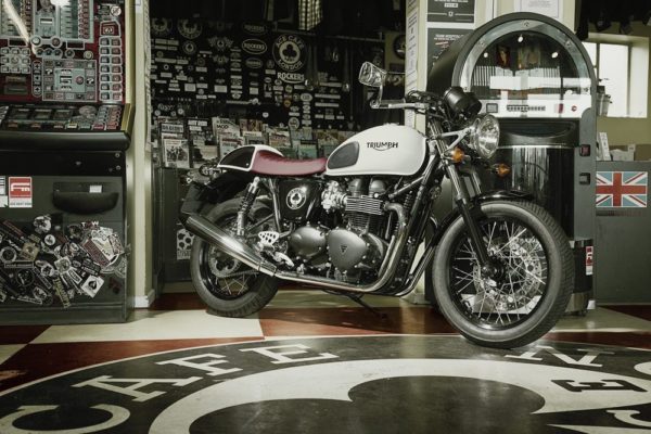 triumph_thruxton_ace_cafe_special_edition-2