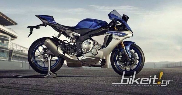 2015 Yamaha YZF-R1 (1)