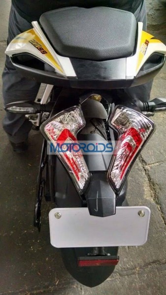 Bajaj-Pulsar-200-SS-Spied-in-Warehouse-2