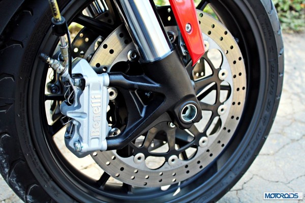 Benelli-BN600i-brembo