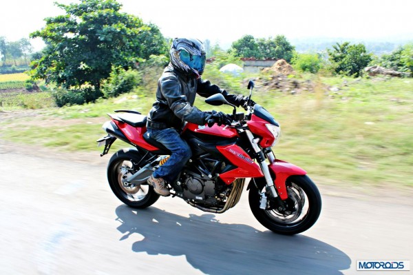 Benelli-BN600i-motion-2