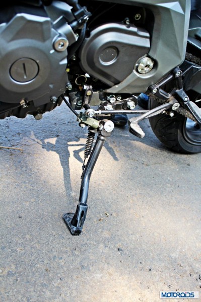 Benelli-BN600i-side-stand