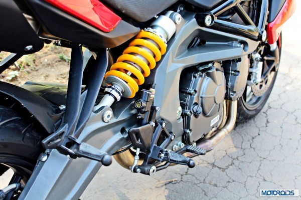 Benelli-BN600i-swingarm-view