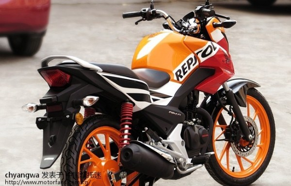 Honda-fortune-aka-CB125F-Repsol-2