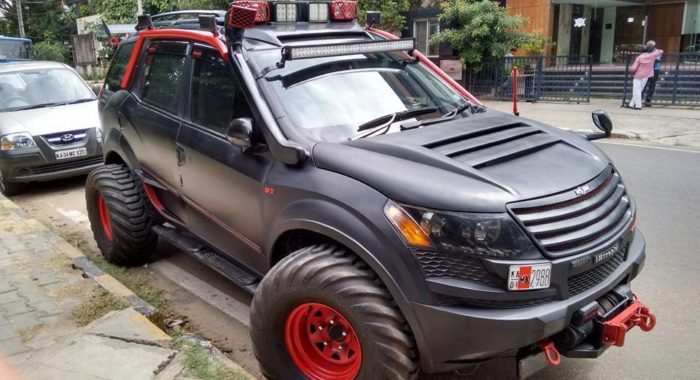 xuv500 metal toy car