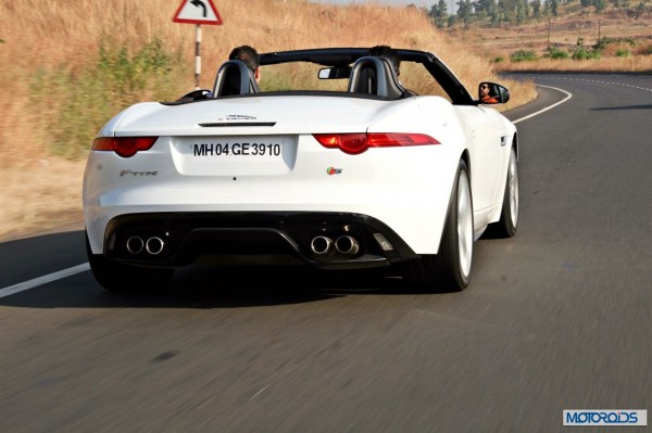 Jaguar F-Type V8 S Convertible action (3)