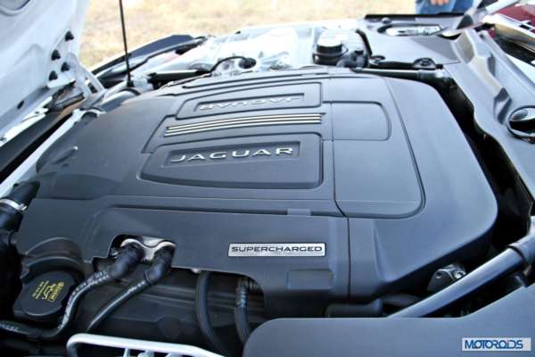 Jaguar F-Type V8 S Convertible engine (1)