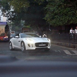 Jaguar F Type V S Convertible spped breaker