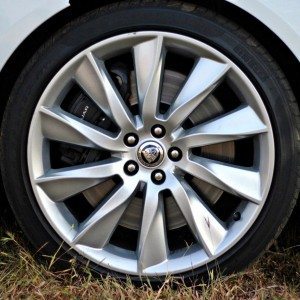 Jaguar F Type V S Convertible wheels
