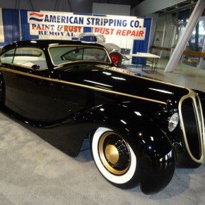 James Hetfield gets himself a Custom Black Pearl One Off hot rod