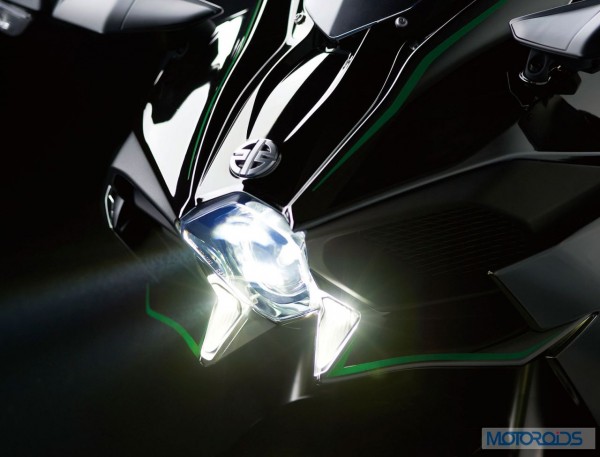 Kawasaki-Ninja-H2-Official-Image-8-Headlamp
