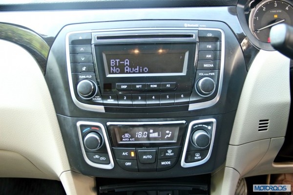 Maruti Suzuki Ciaz  interior (27)