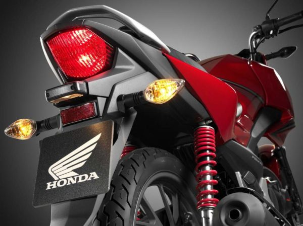 New-2015-Honda-CB125F-Official-Images-6