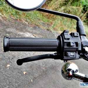 New Hero Splendor Pro Classic Review Handlebar Left