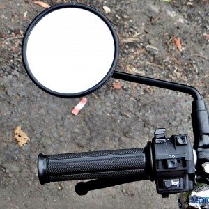 New Hero Splendor Pro Classic Review Left Rear View Mirror